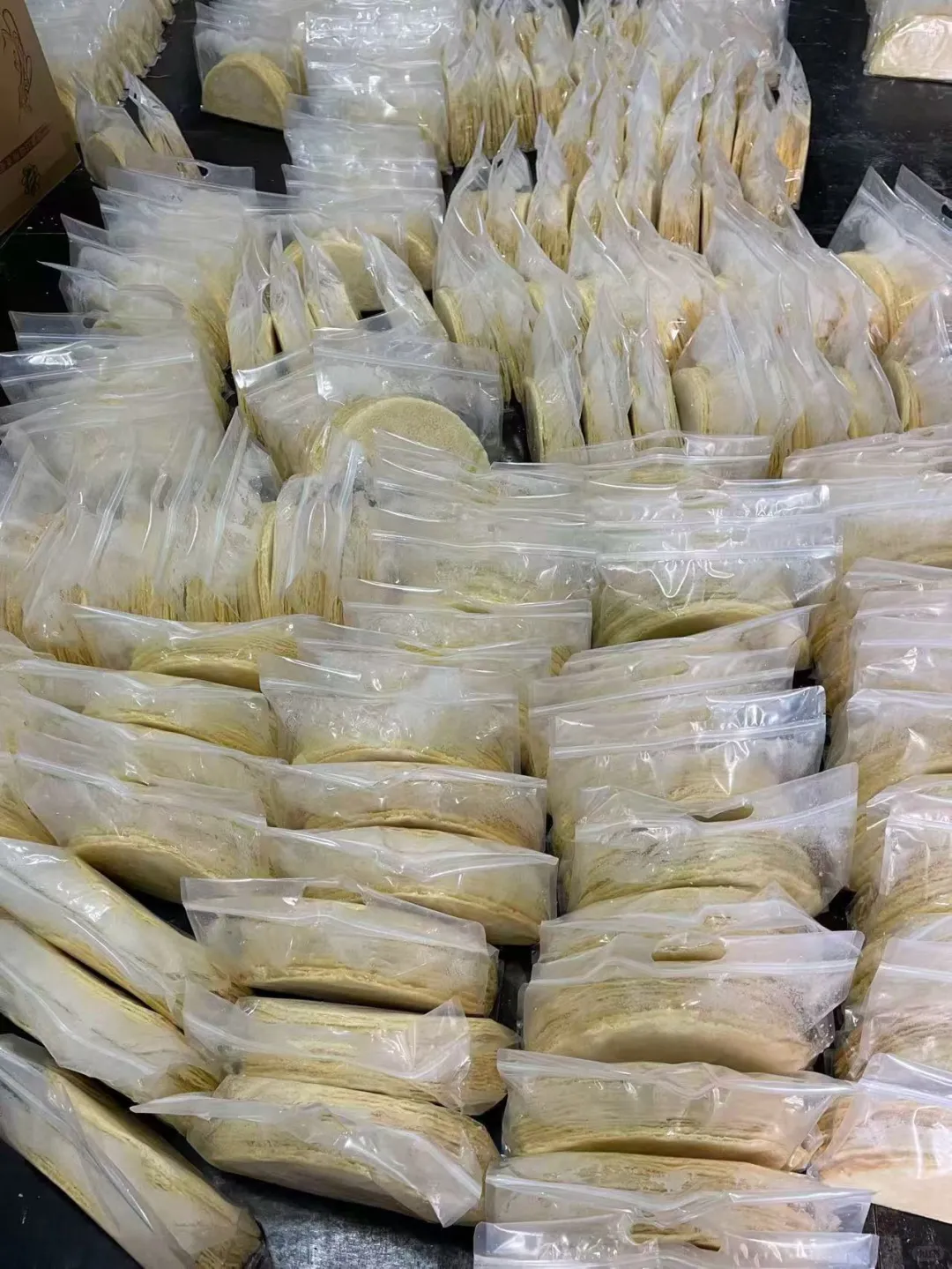 自家工厂，日产5000张奶皮子、每张重量12