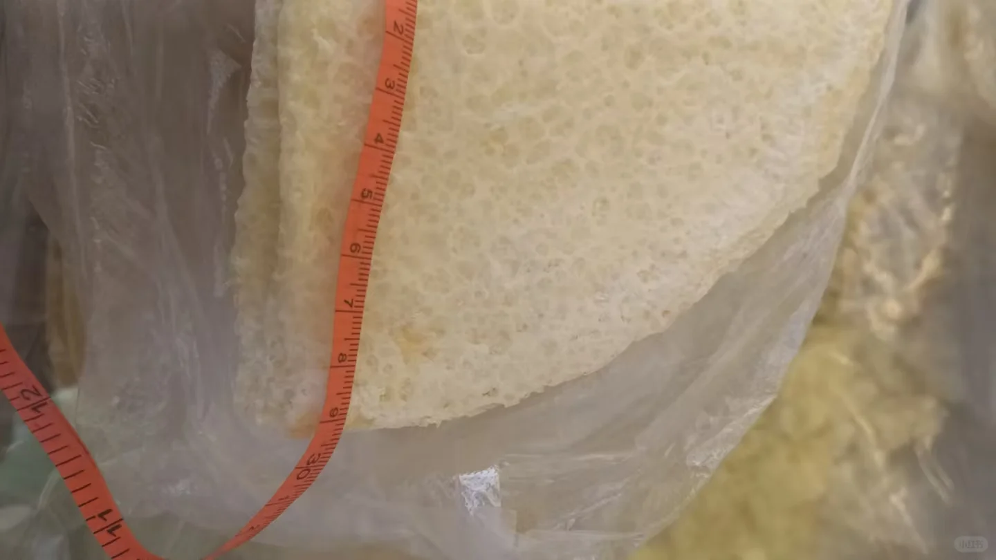 自家工厂，日产5000张奶皮子、每张重量12