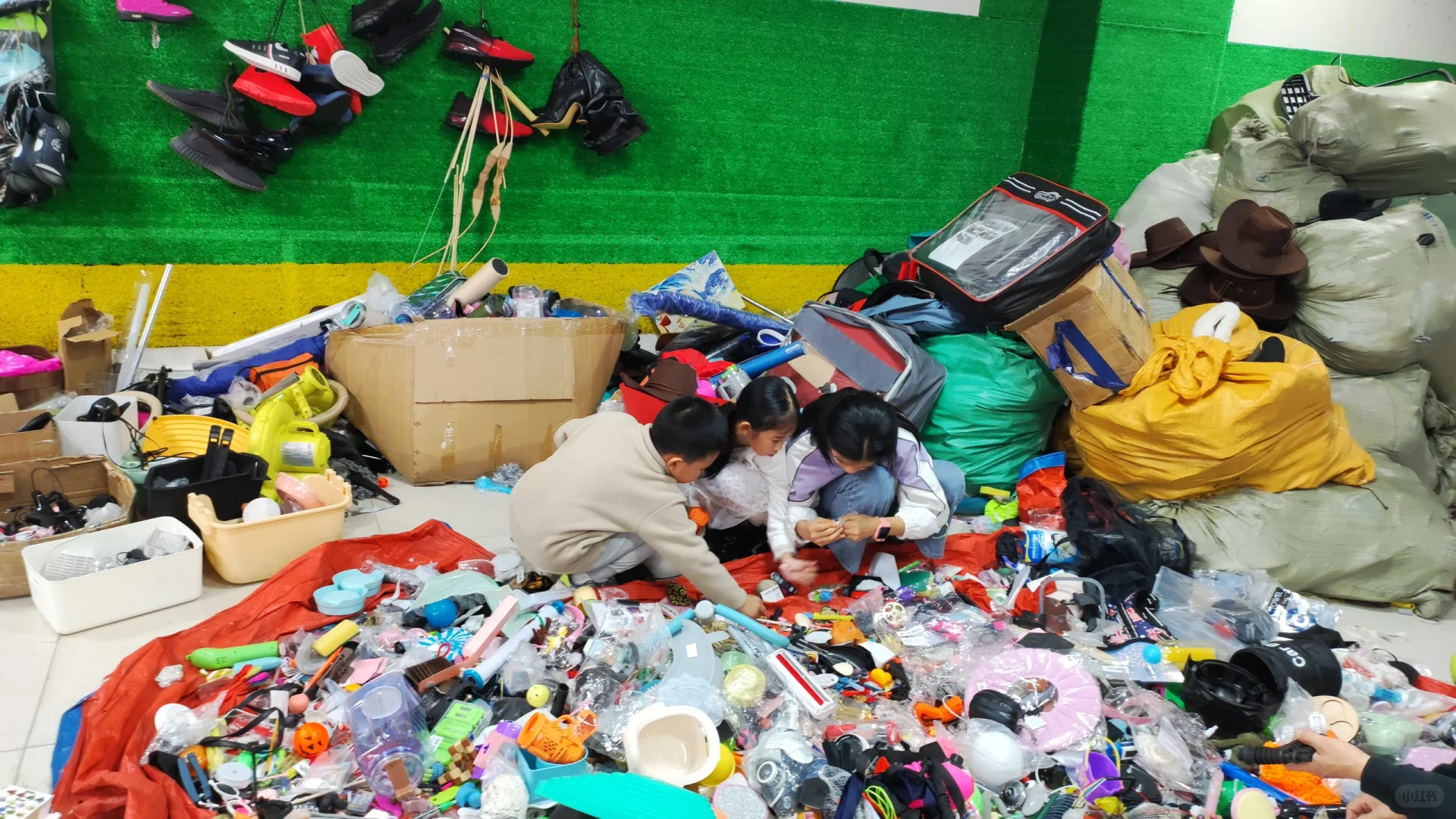 发现一个弃件处理站