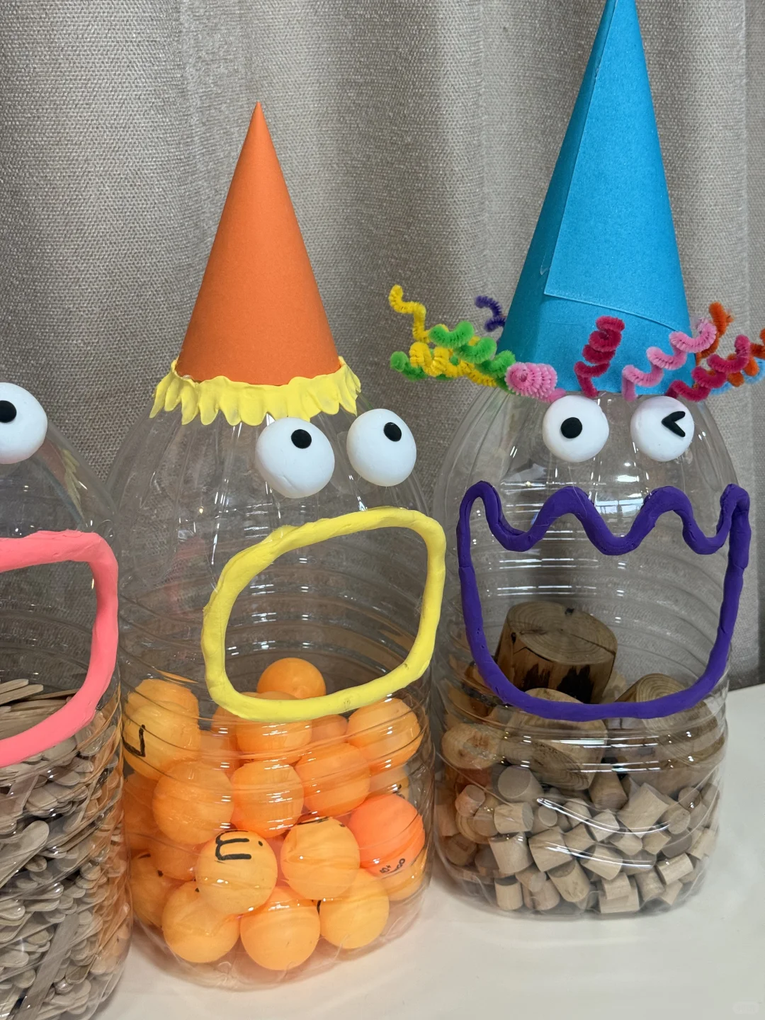 丑萌丑萌的塑料瓶