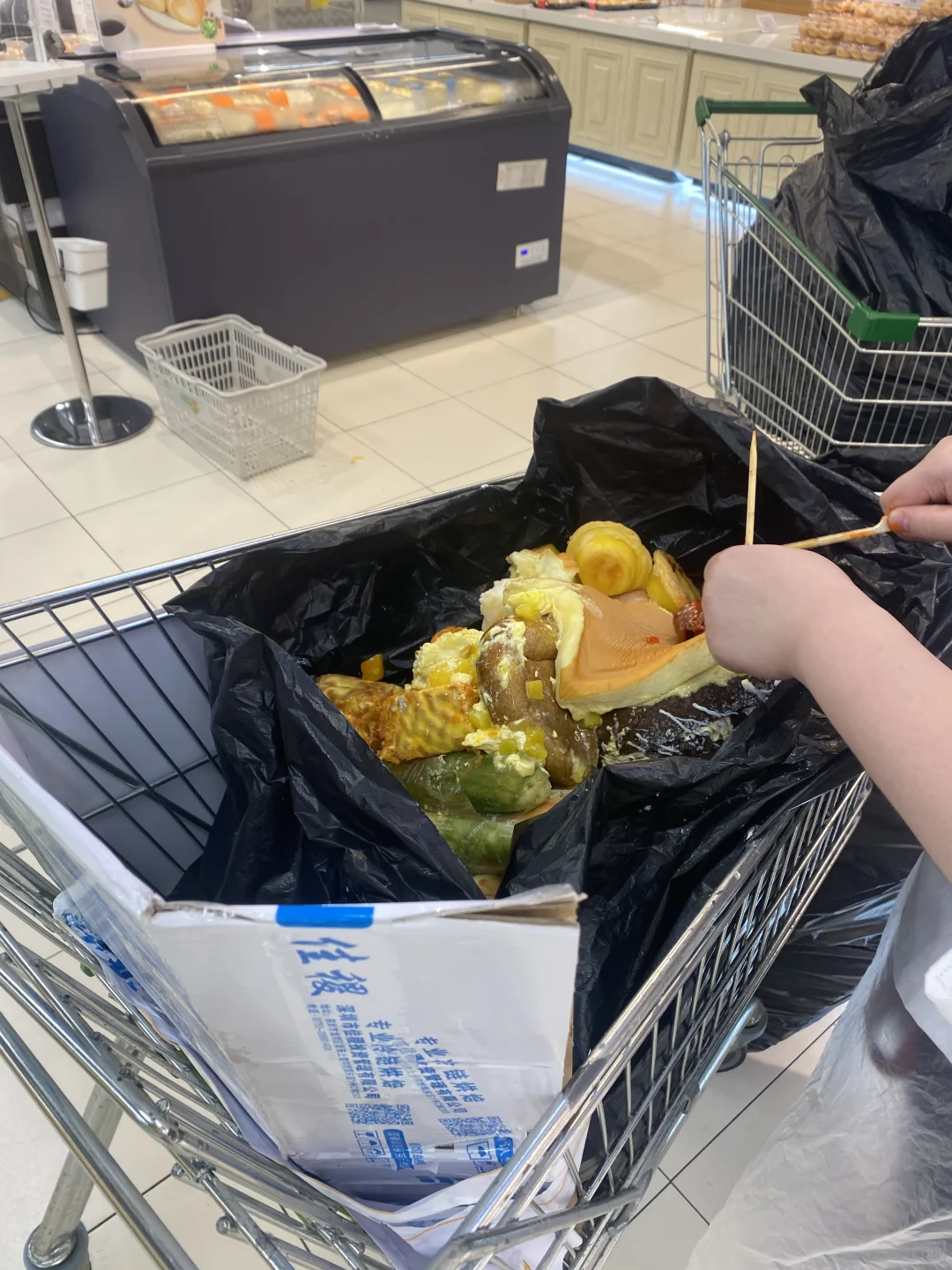 多次听说，第一次亲眼目睹，确实浪费可惜