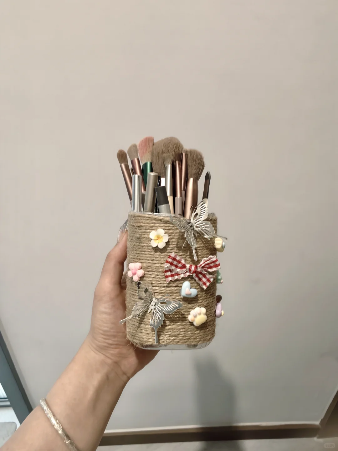 用废品做起来的创意～～～谁还能认出东方树叶