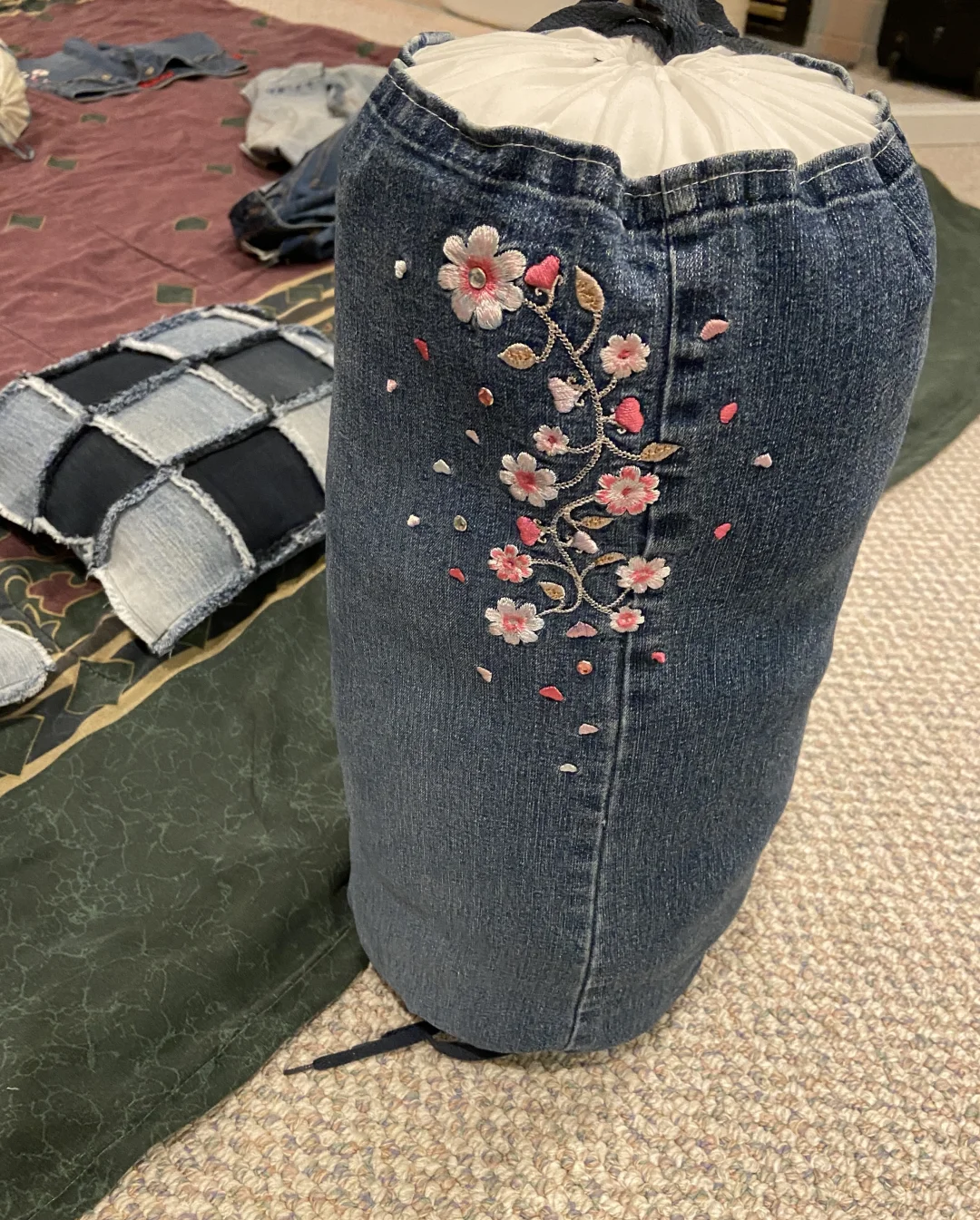 旧物改造：旧牛仔裤（3）-抱枕