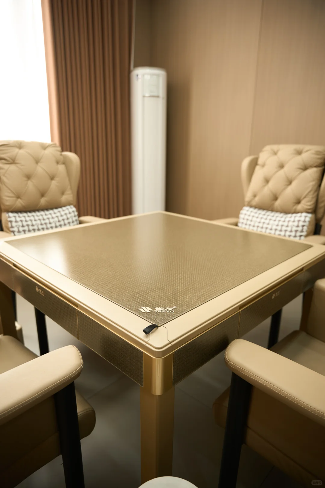 简约新中式的棋牌室装修你们喜欢吗