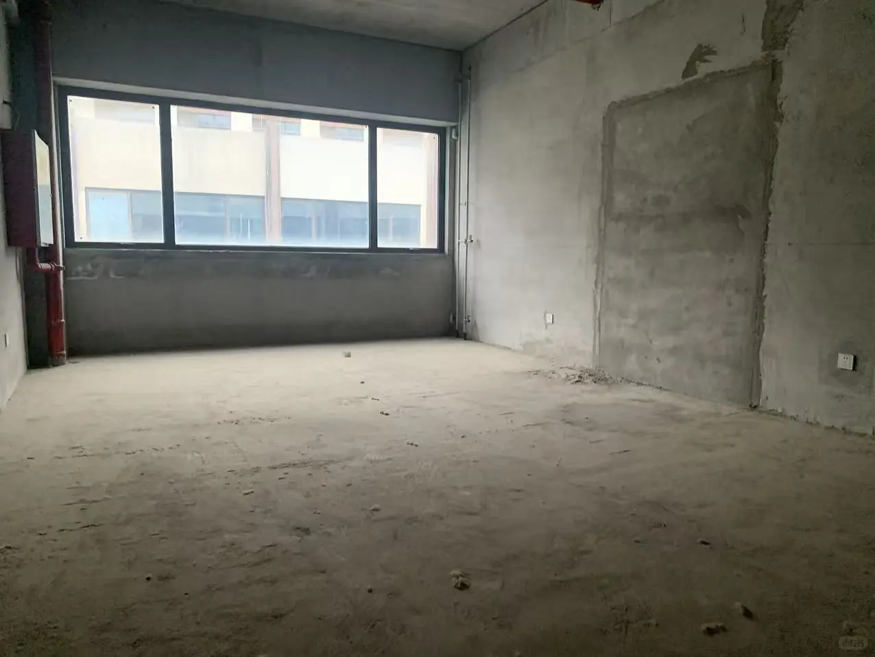 ?华南城超能打的建材旺铺招租！