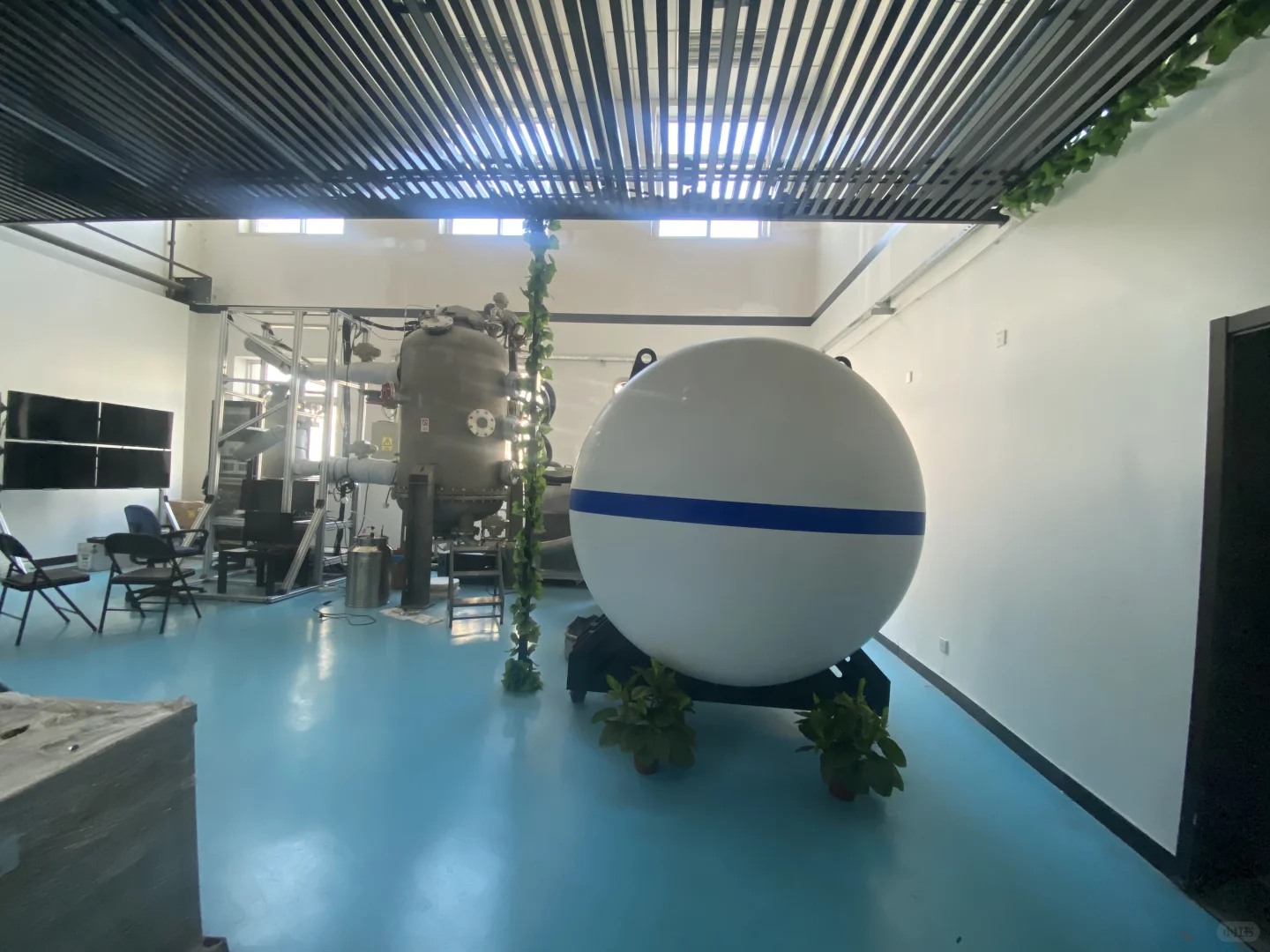 乱入气象局，人工影响天气研究进行中