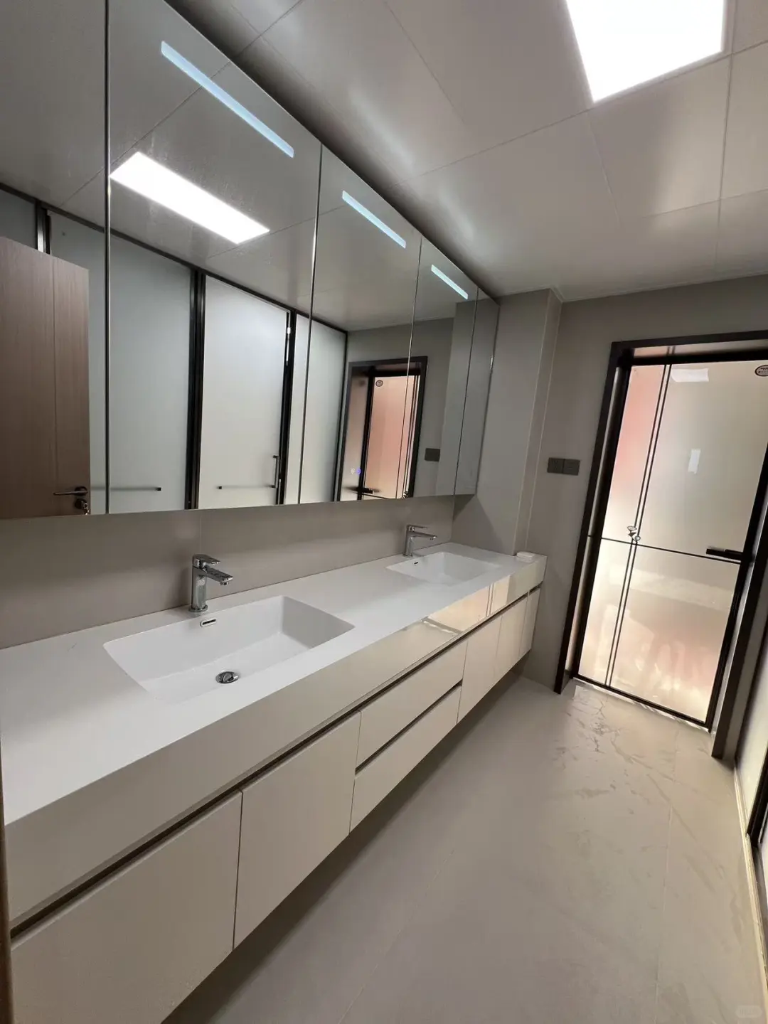 哇！这柜子也太好看了吧～～～