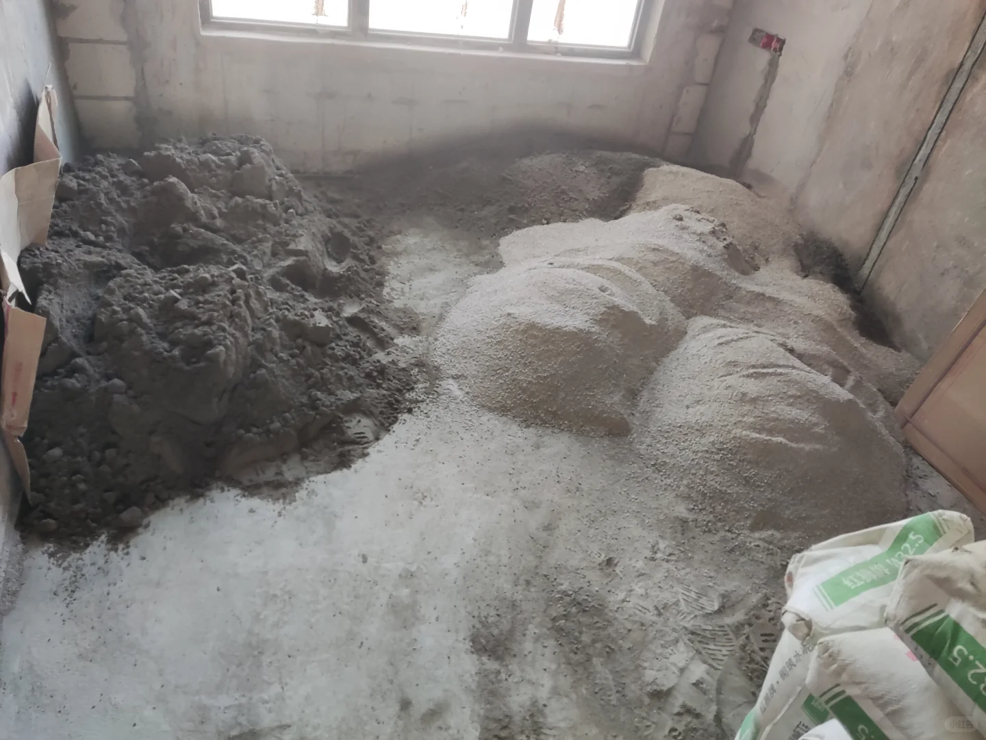 装修材料 重庆水泥河沙配送