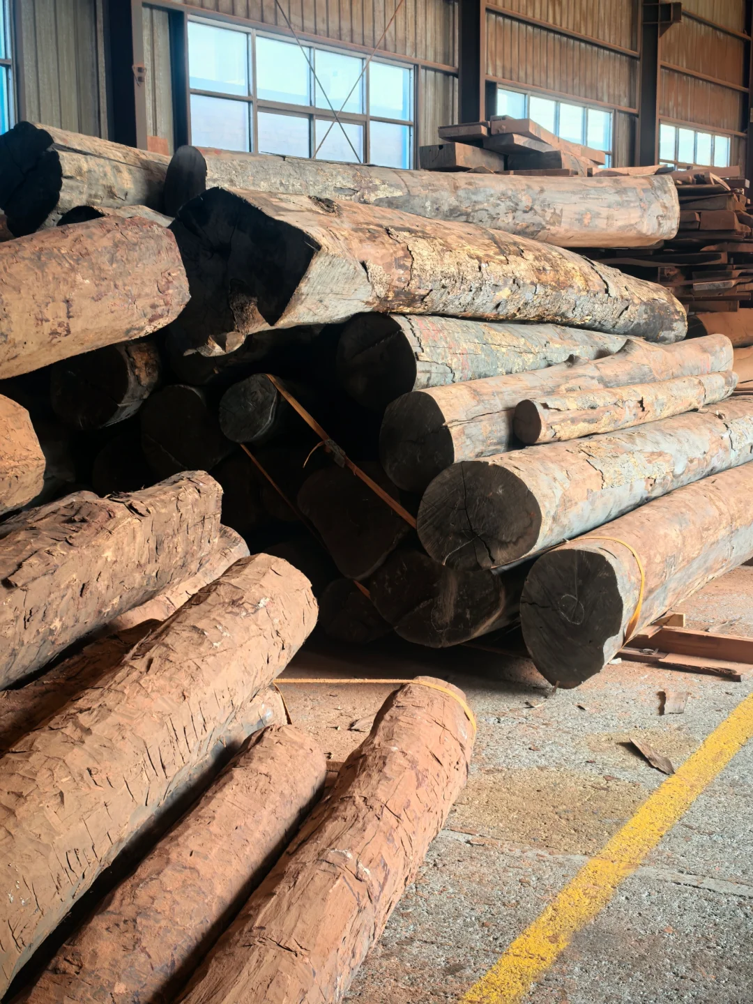 跑工厂时，拍下了师傅们的日常