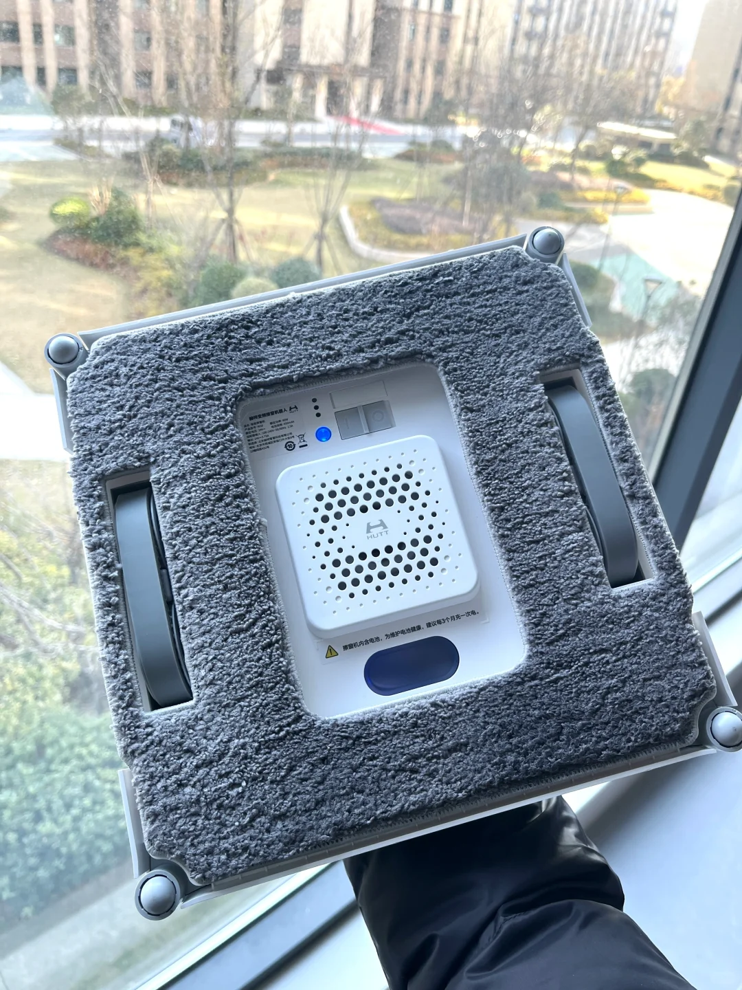 关于我买了个擦窗机器人,邻居都来找我租…