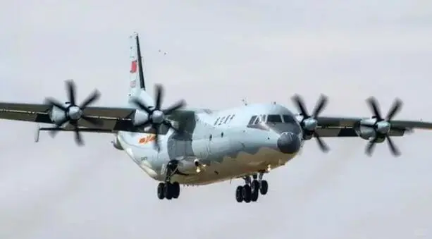 空中大力士 运9 麒鹏