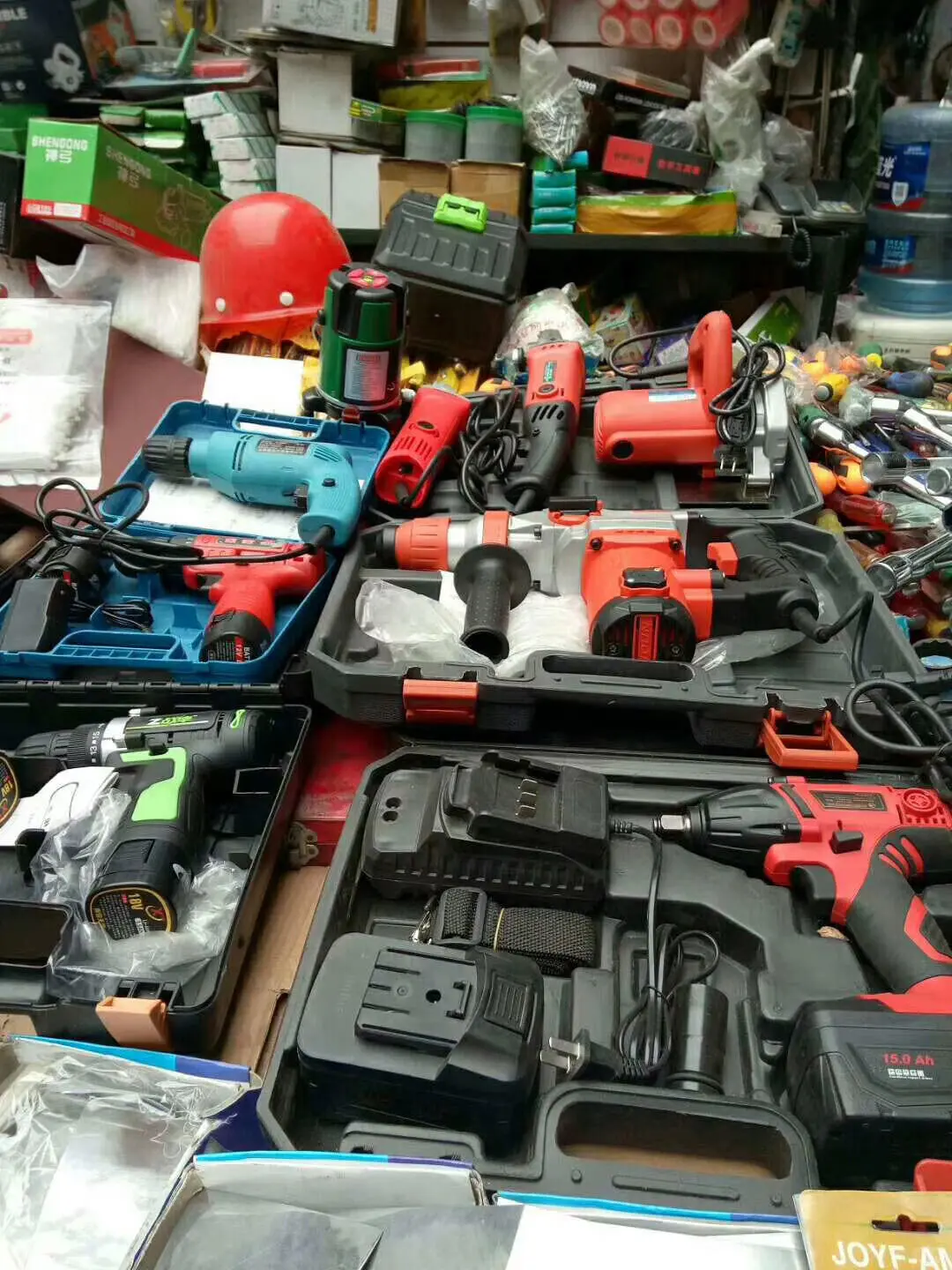 五金工具一站式批发与零售