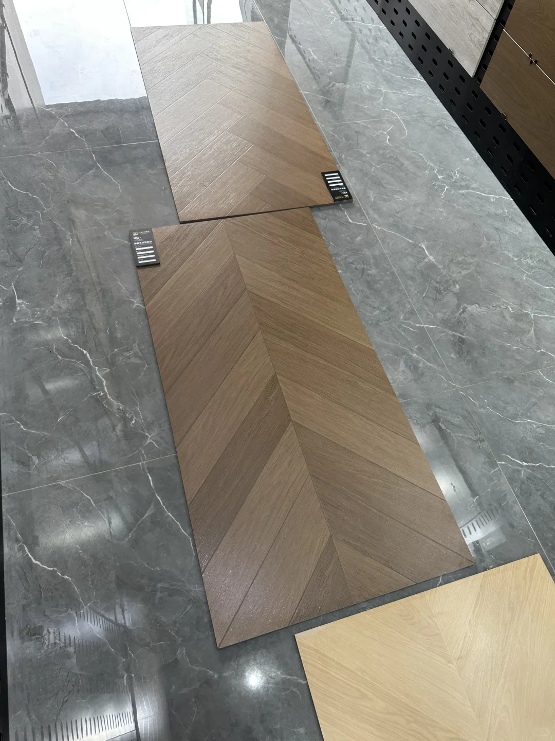 果然跑到批发市场价格便宜些