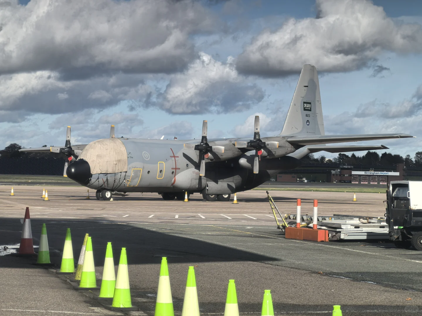 沙特皇家空军C-130H