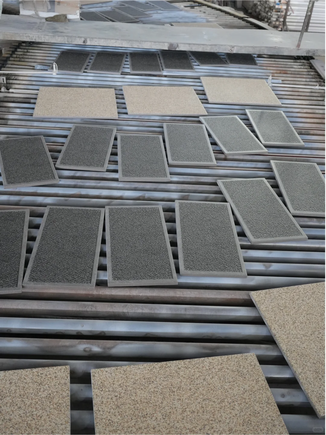 揭秘！生态地铺石的“智造工厂”