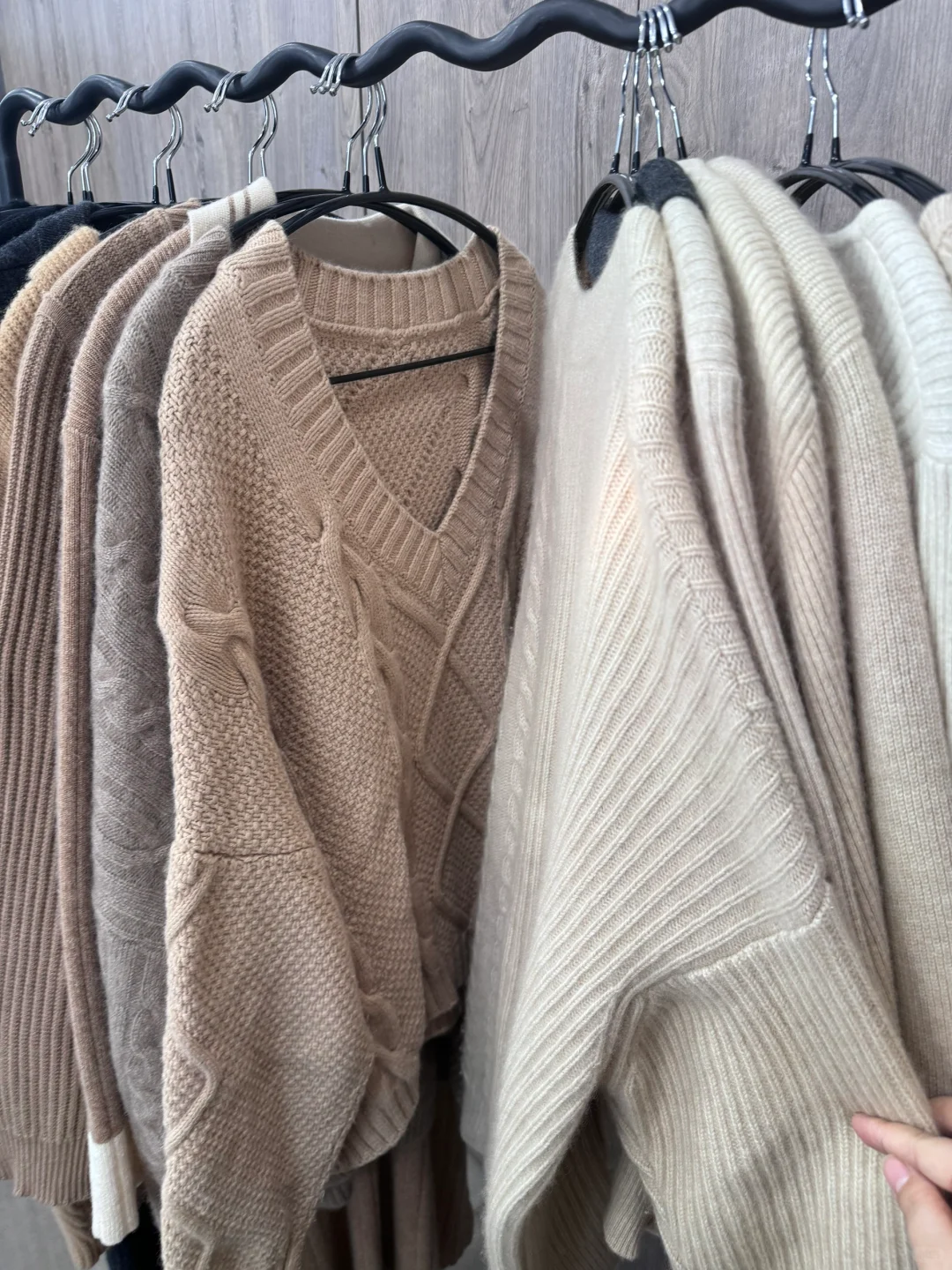 安利苏州这几家羊绒工厂，买/织了18件羊绒衫