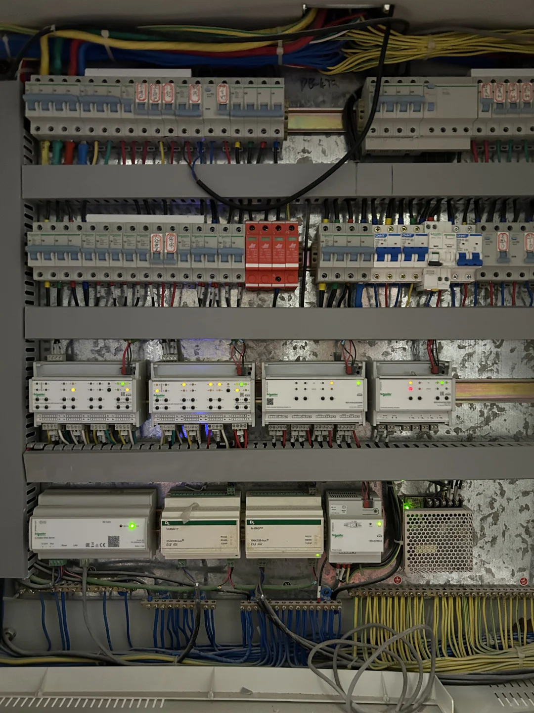 精装的智能电箱别装修的时候自己拆了！