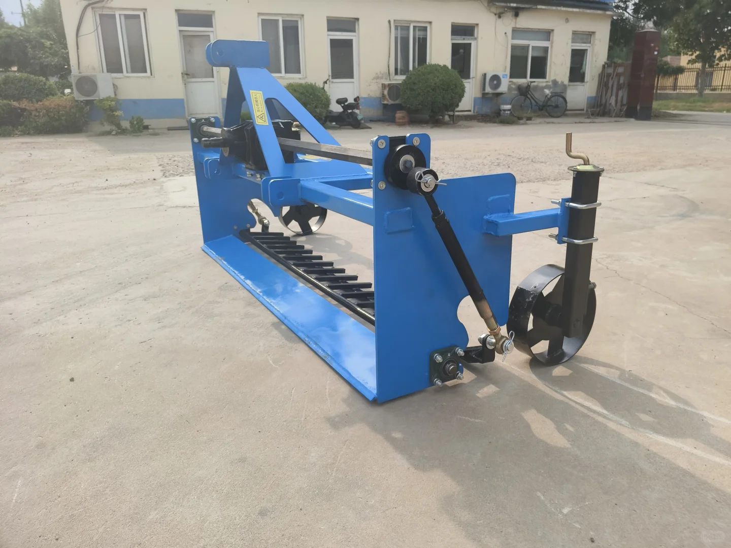 多功能起苗机，起膜机现货多多