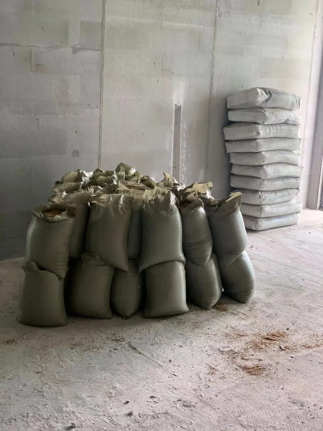 今日支出水泥沙：400+