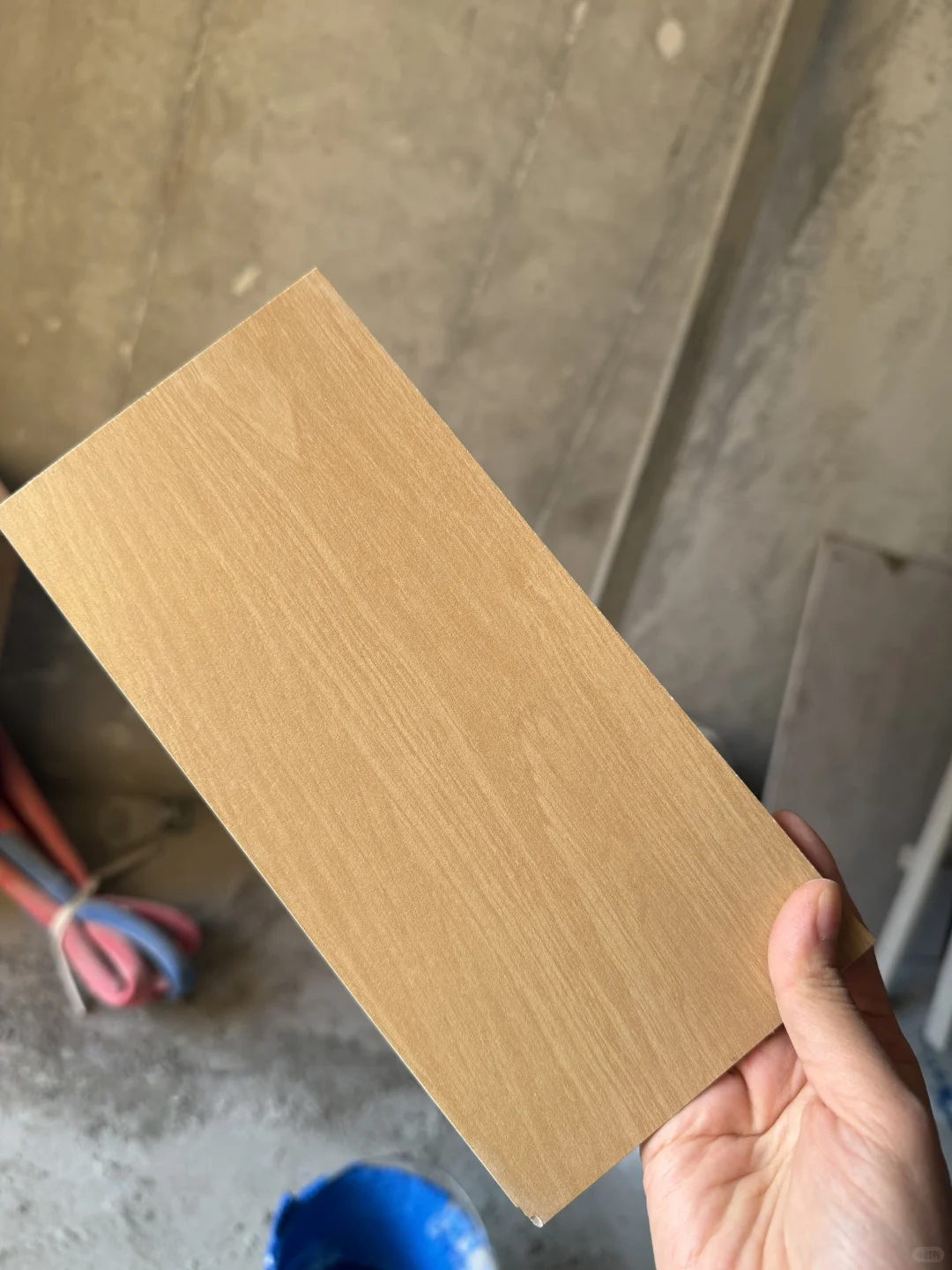 装修第20天，防水已测试2天，瓷砖进场～