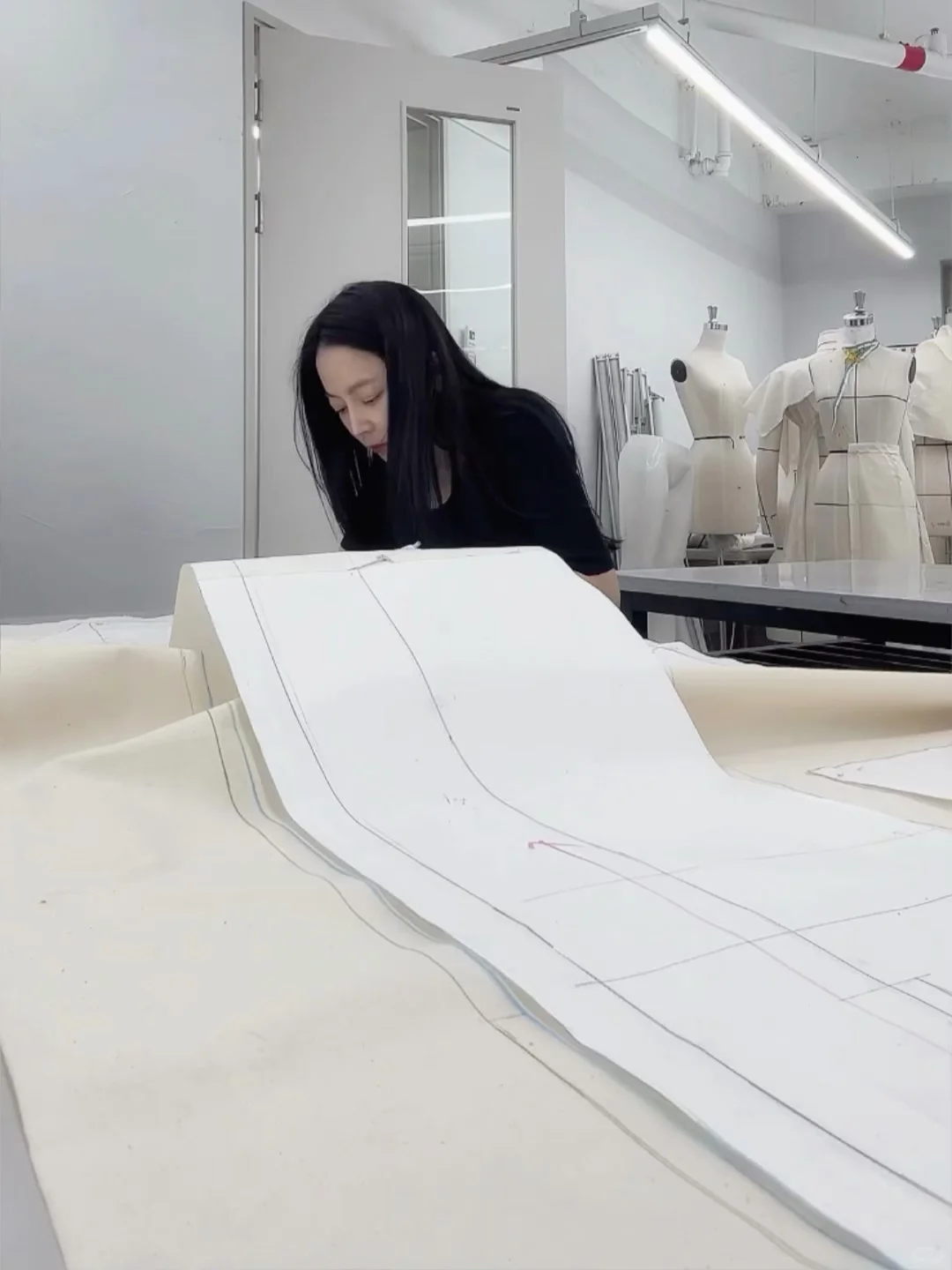 在广州的一家大型服装设计公司