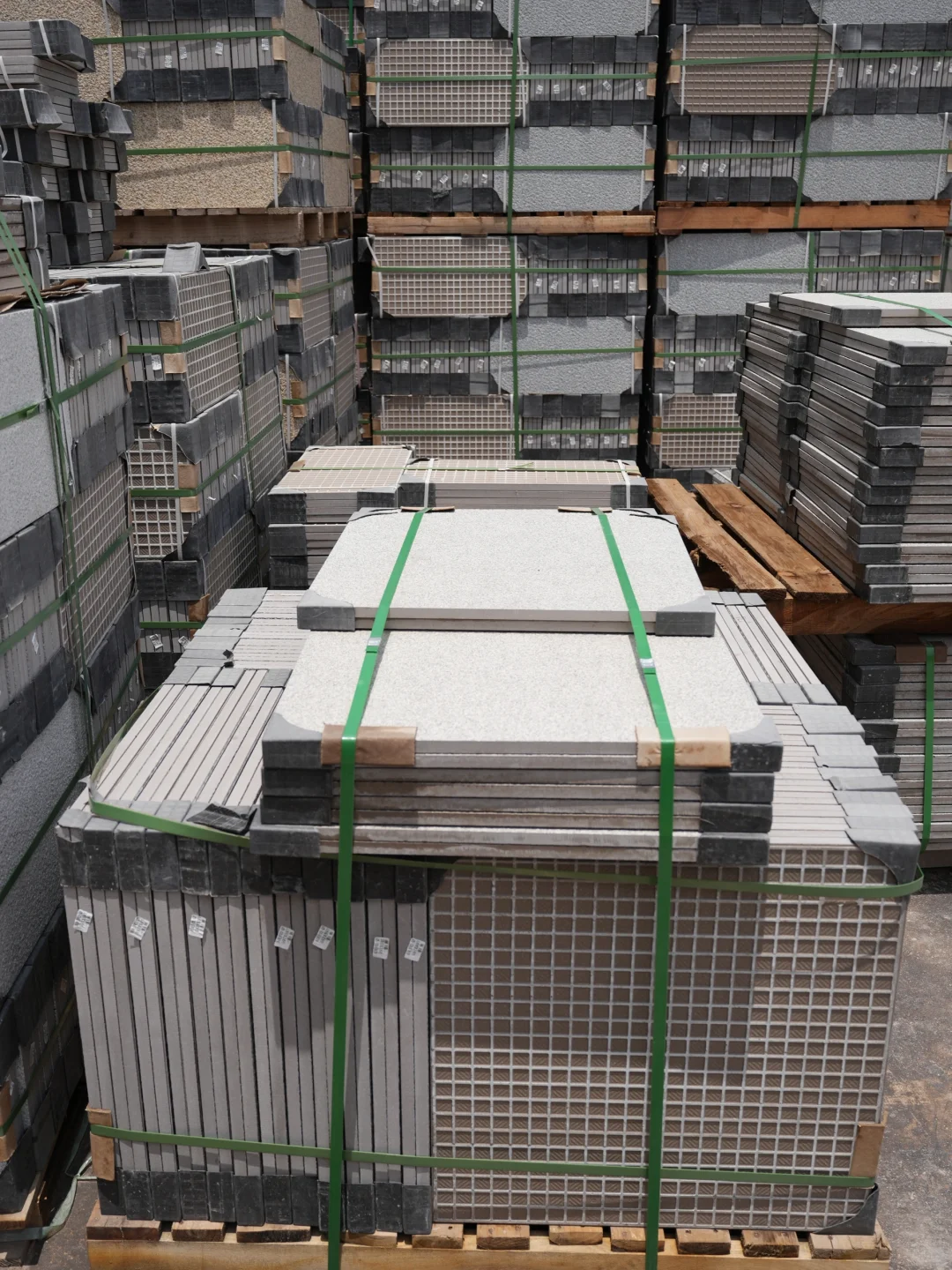 地铺石工厂：以实力堆砌品质基石?