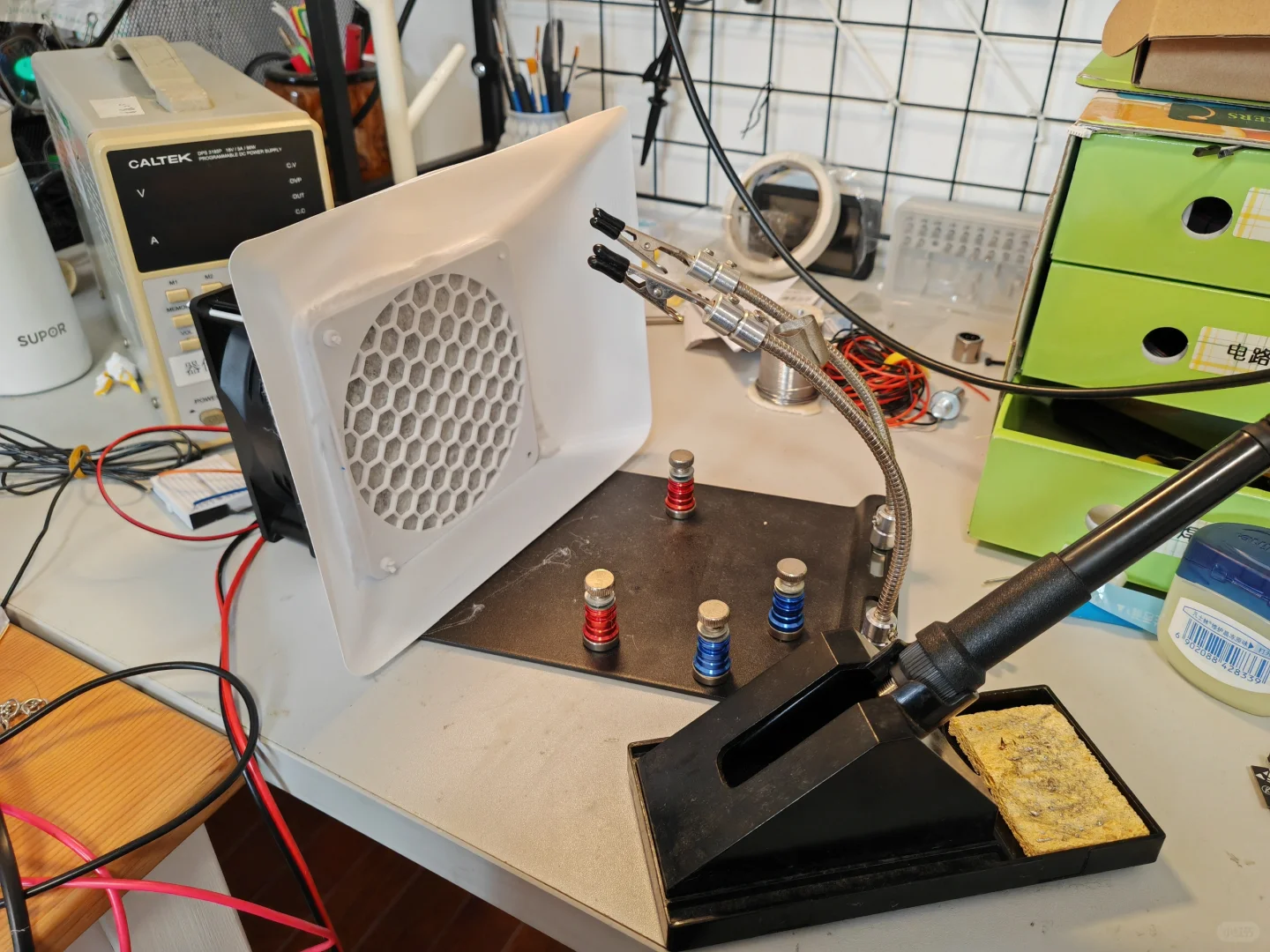 自制的烙铁废气净化器