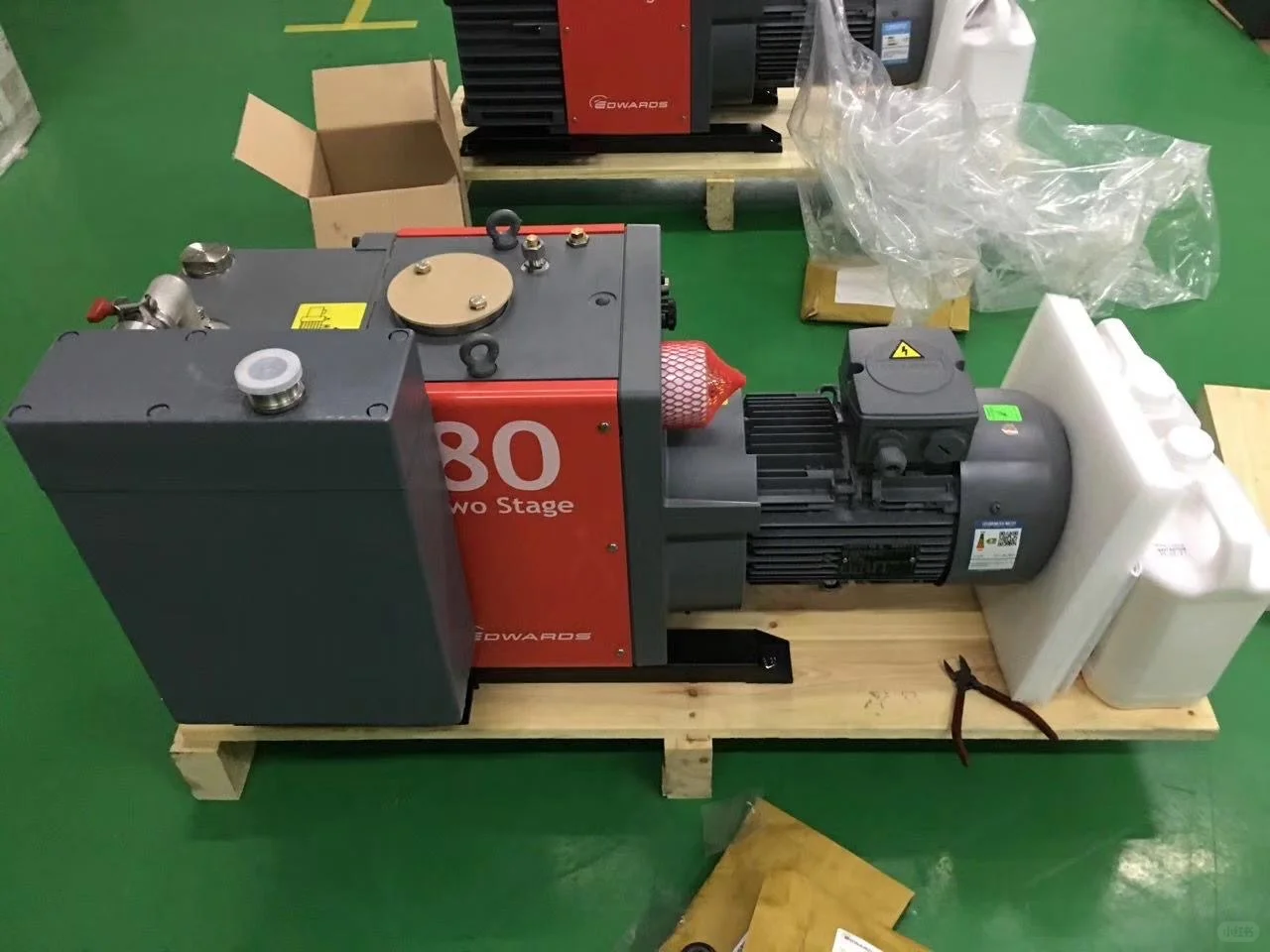 爱德华真空泵不会修？免费教你维修真空泵