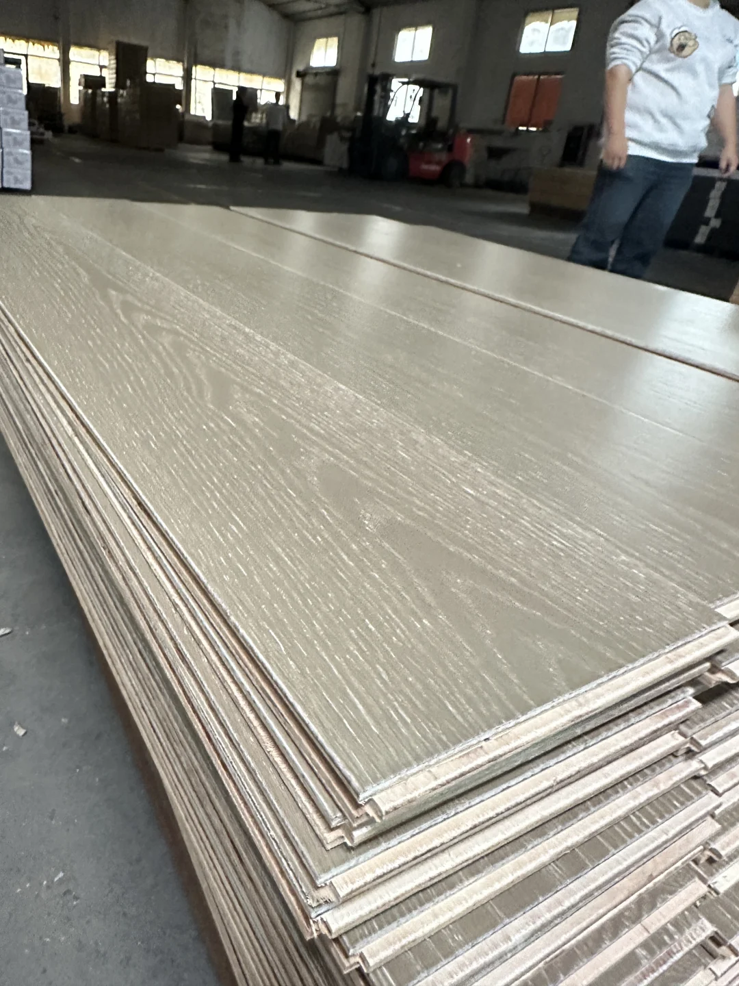 一线大牌同款地板，在这里半价！