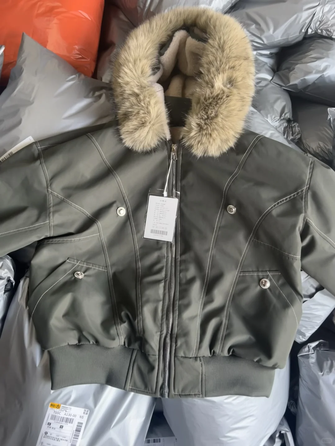 爆款座山雕现货，源头棉服厂家，现货‼️