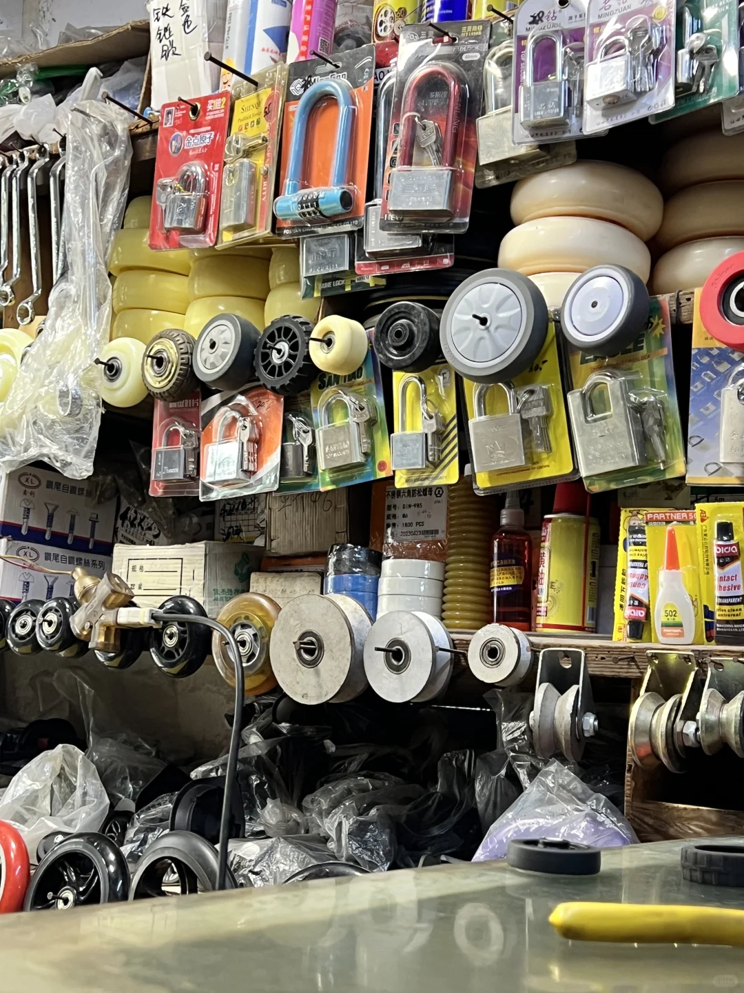 探店不停歇|隐藏在家旁边的修理行李箱宝藏