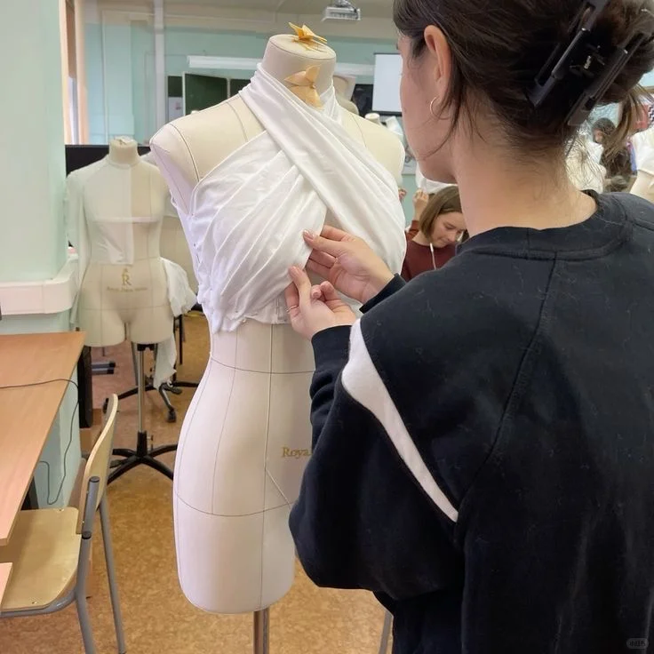 在广州的一家大型服装设计公司