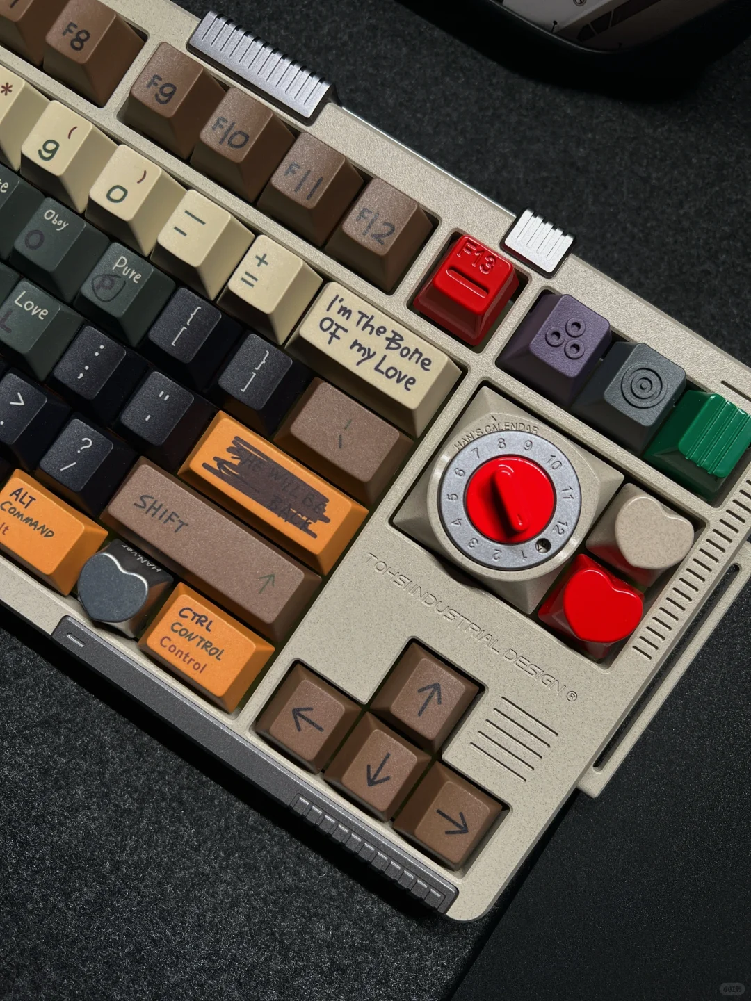 被50万人围观的电竞房来抄作业吧|附清单