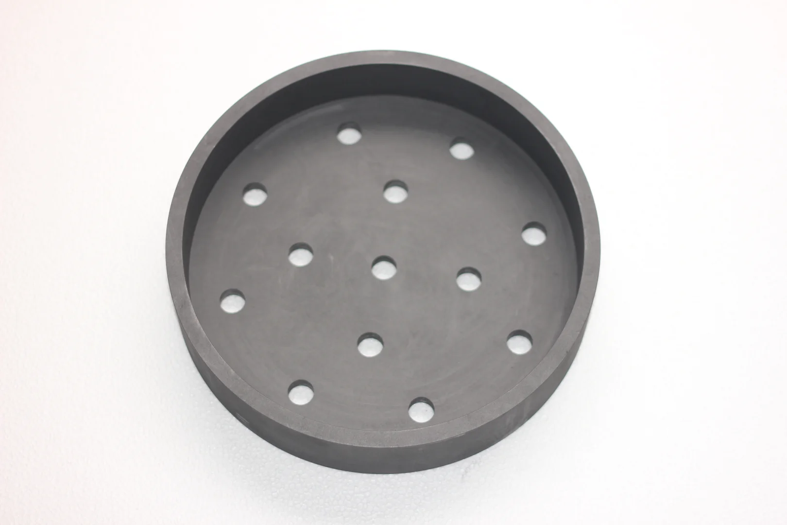 石墨原料 及各种制品。需要得联系