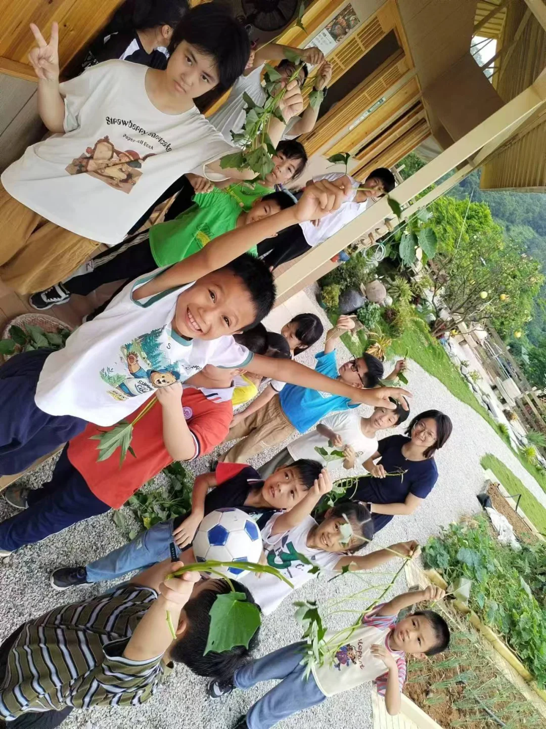 秋游 一起体验农耕 一起做饺子 一起采摘吧