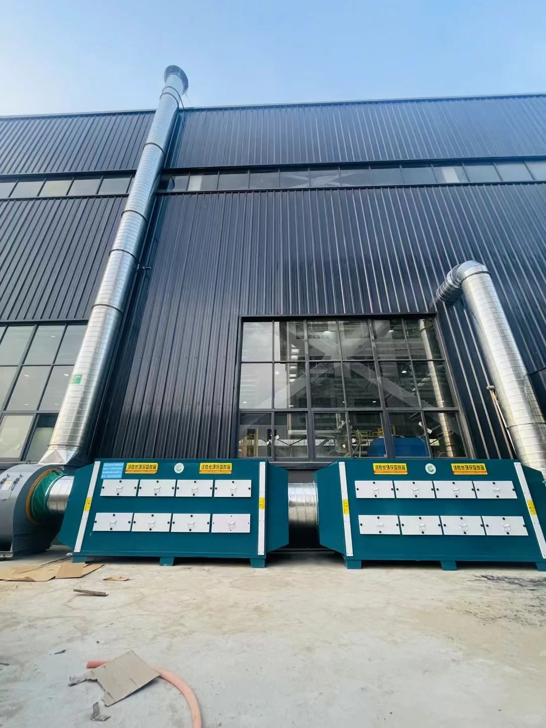 二级活性炭设备 ?废弃处理设备?厂区施工