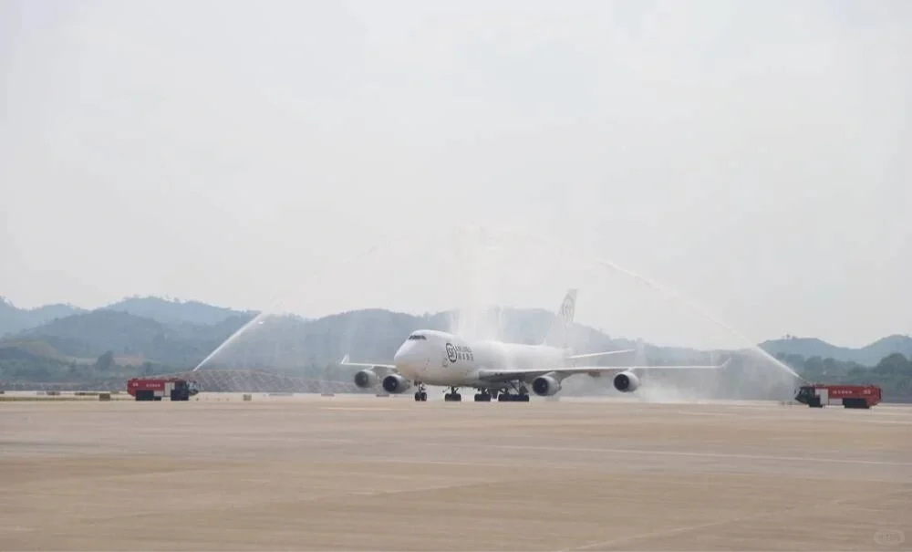 顺丰开通首条【加拿大-中国】航线