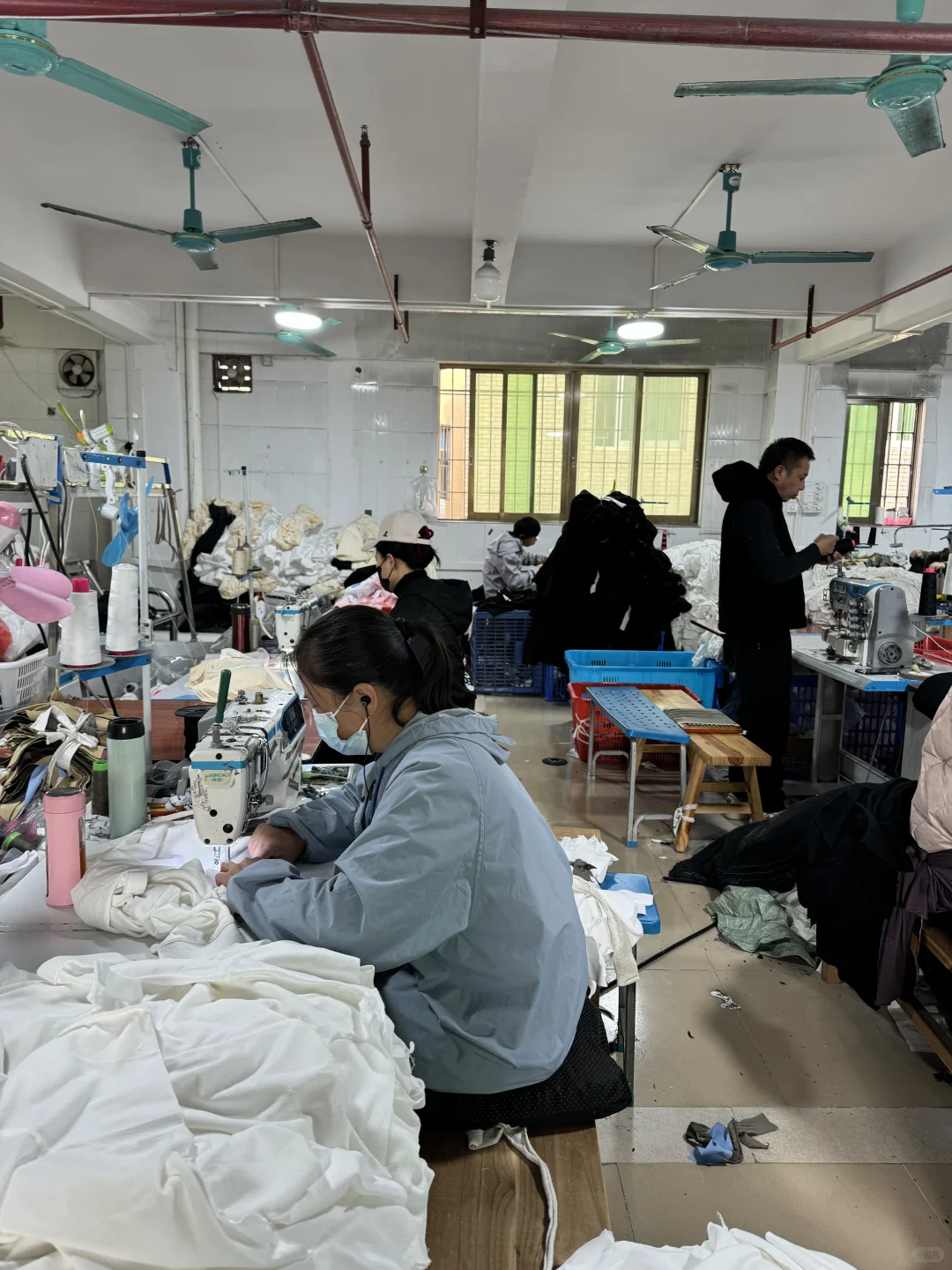 服装加工厂，可打版制作包装，一体式服务！