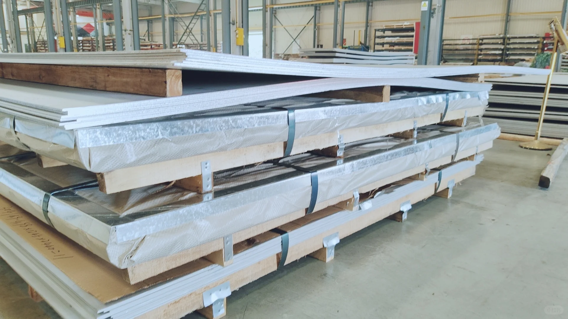 不锈钢原材料供应来咯来咯