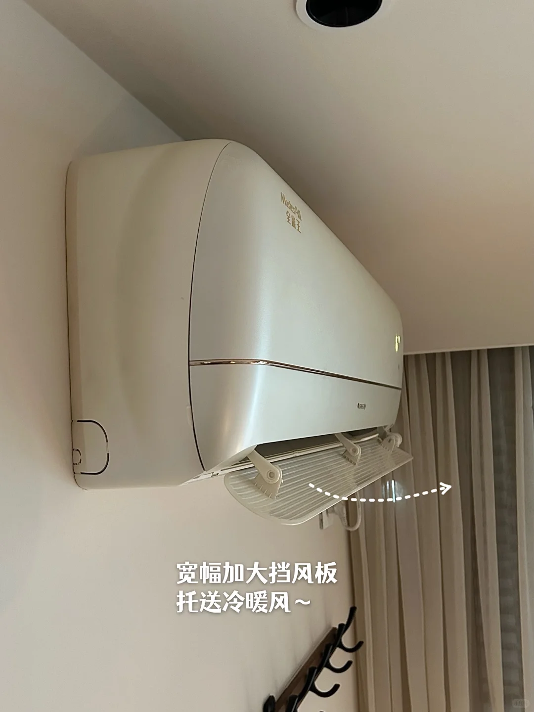 ?太好复刻了!我这15m²的复古栗色卧室