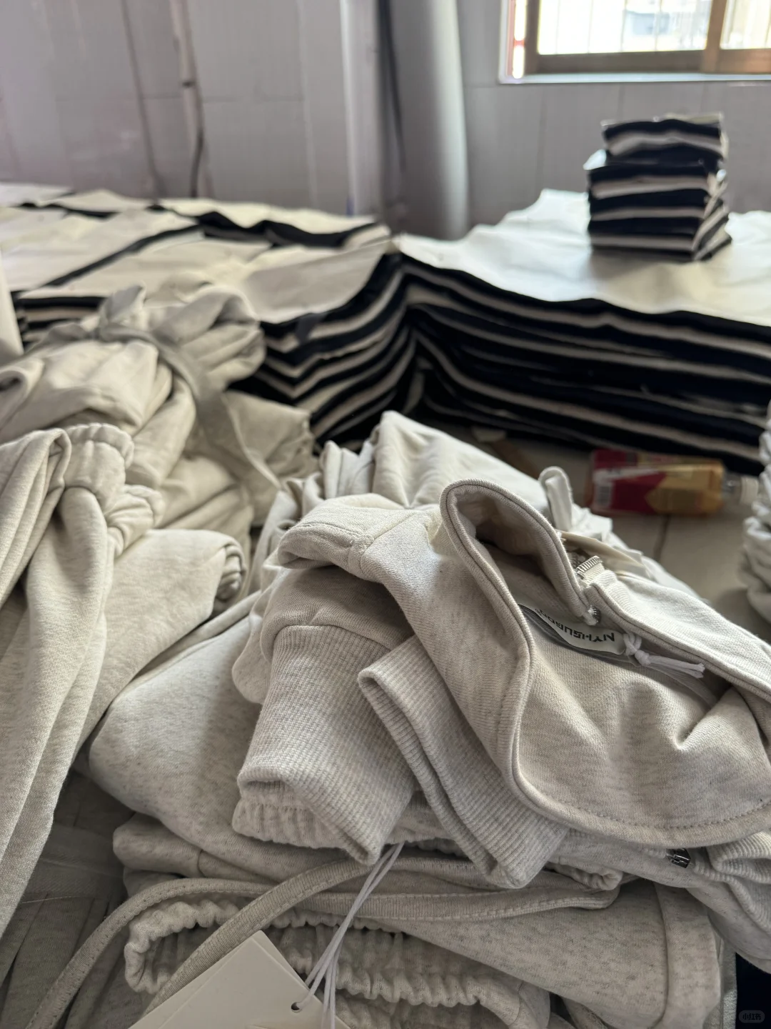 服装加工厂，可打版制作包装，一体式服务！