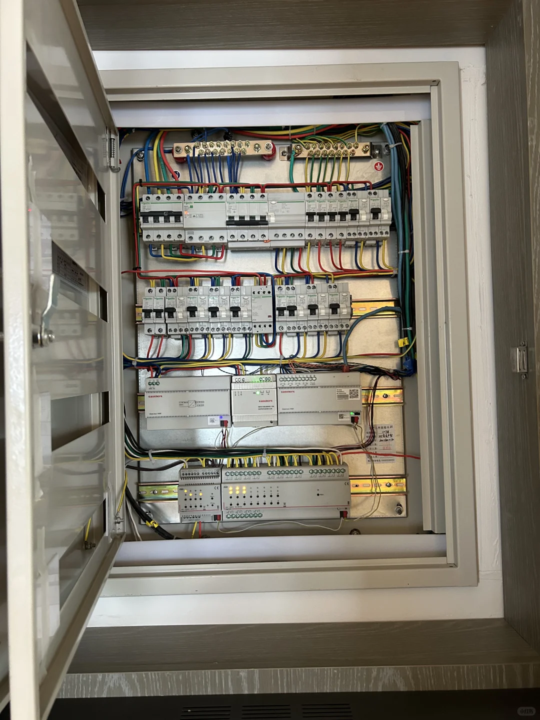 精装的智能电箱别装修的时候自己拆了！