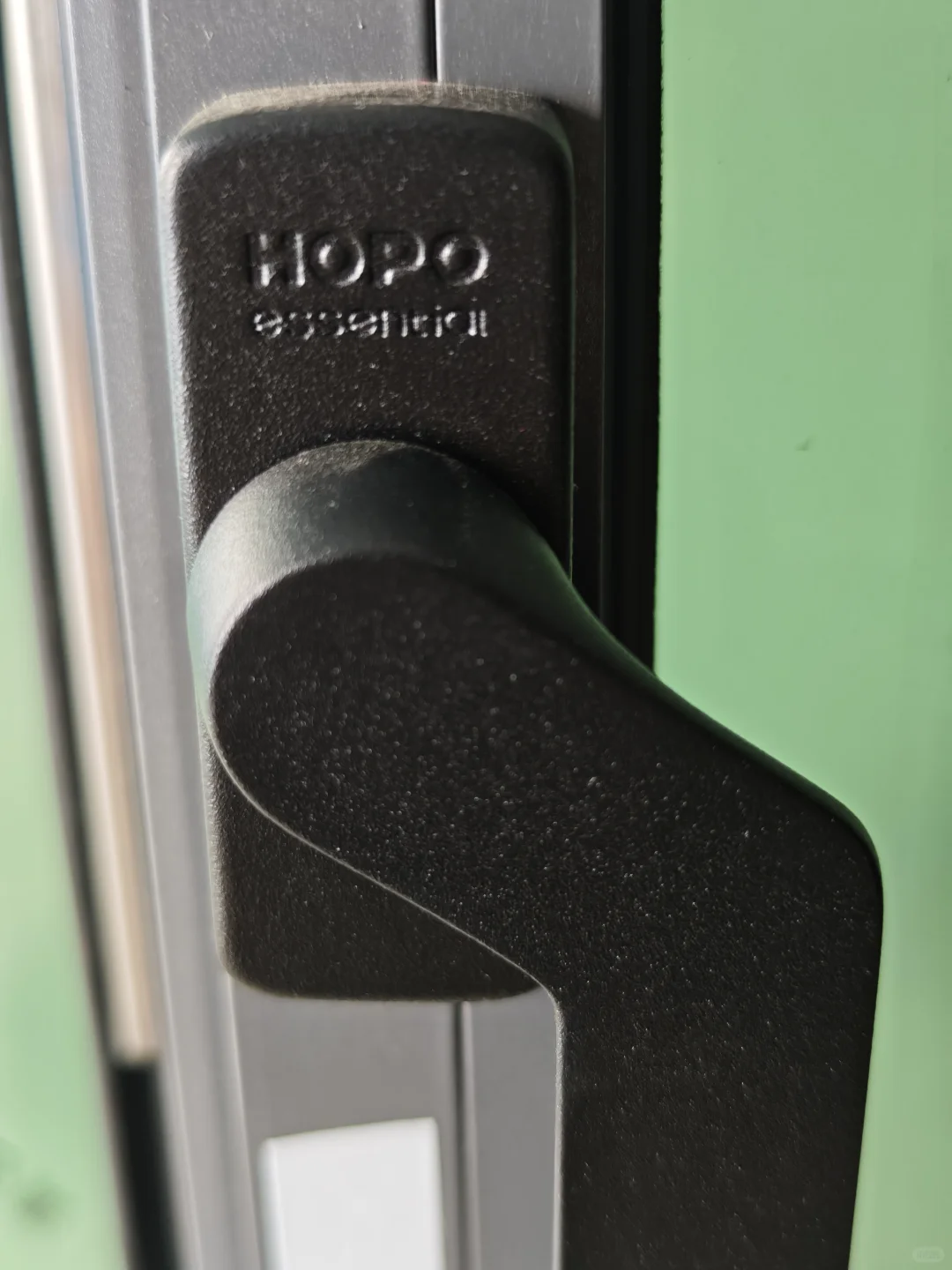 家人们!这款断桥窗让我彻底告别噪音和漏风