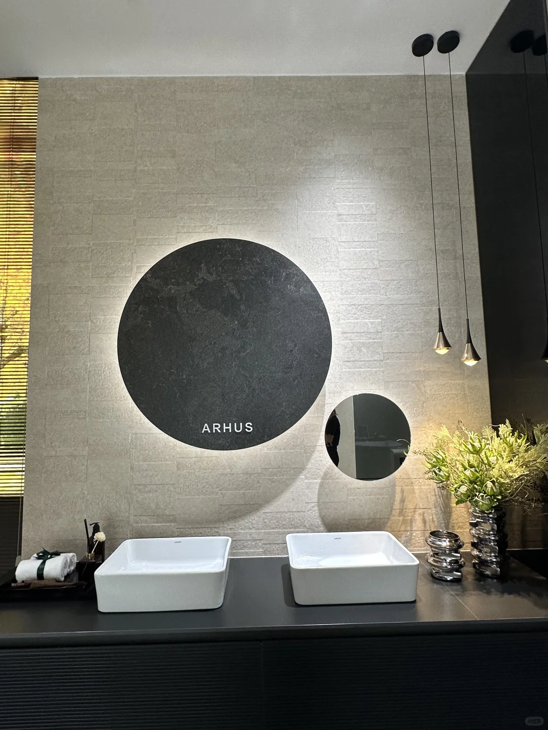 怎么办 我好像选到了超级好看的瓷砖！！！