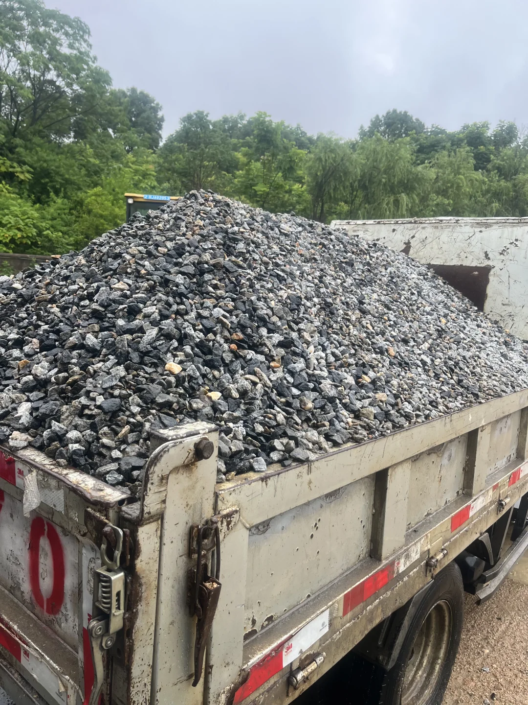 黄沙水泥大小砖批发零售