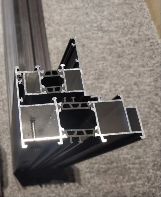 安装断桥铝窗户时型材的选择要注意什么？