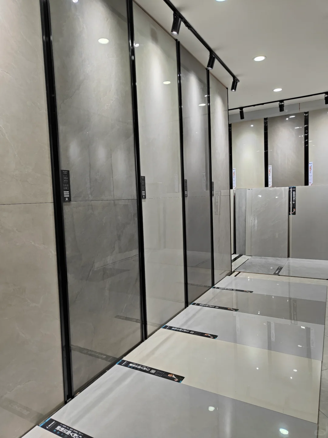 25，女，建材市场最清澈好宰的一只羔羊