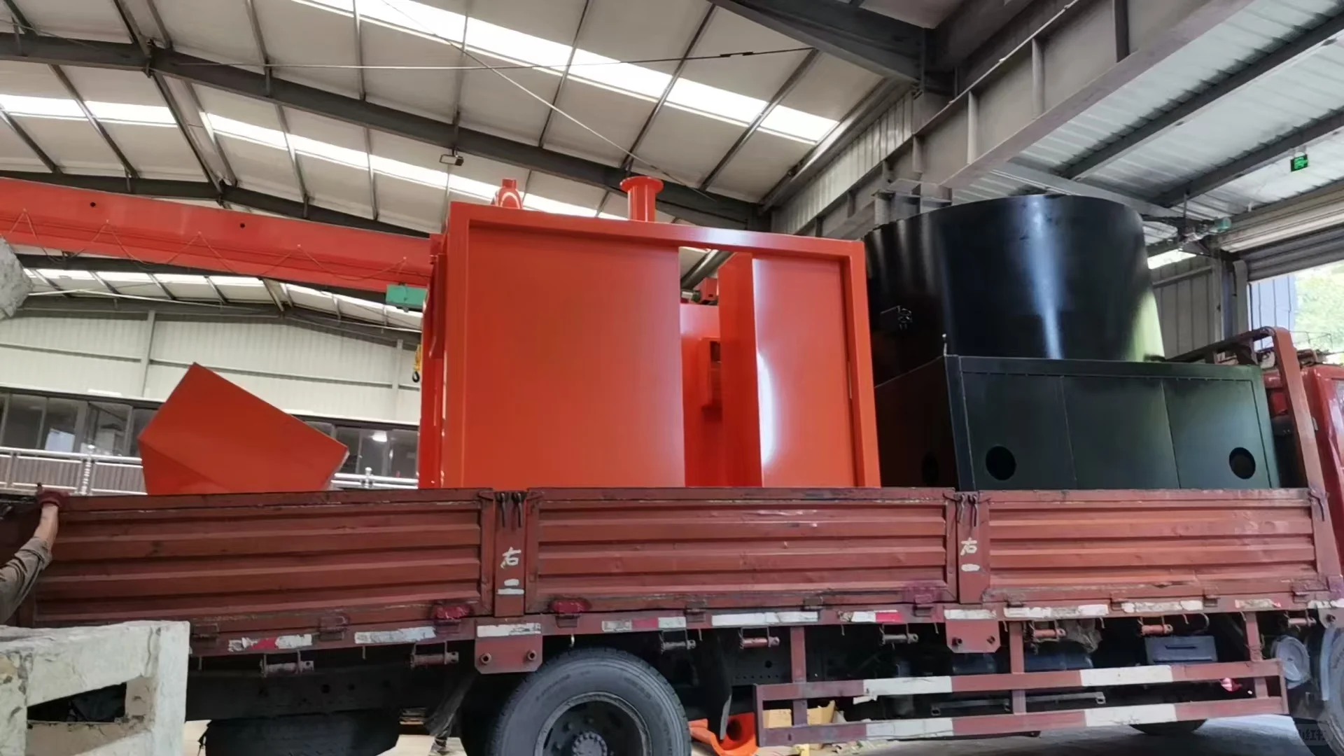 低温磁化热解炉：高效破局垃圾处理难题