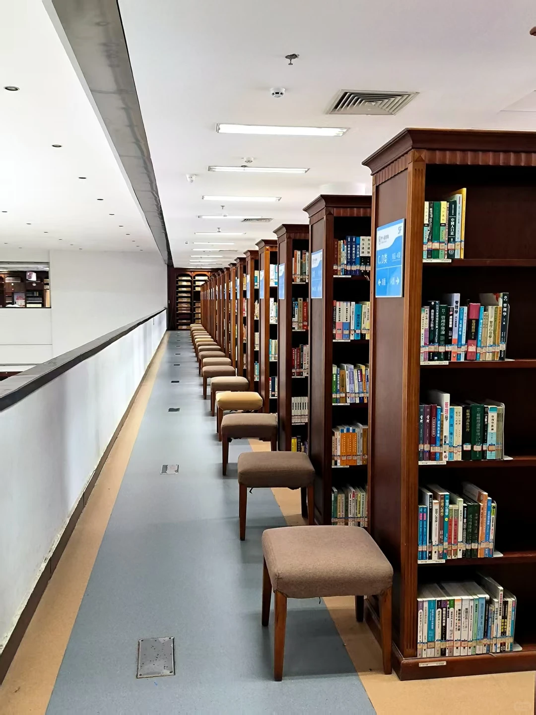 当你走进西大图书馆，你就会发现……