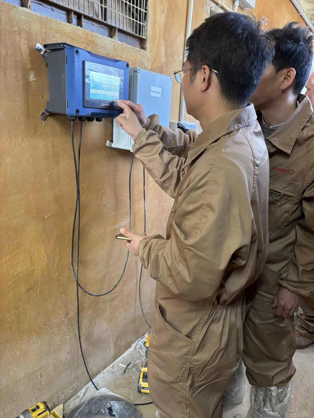 人生第一次进猪场，我不一样的翻译经历